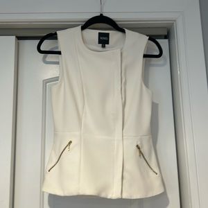XOXO CREAM Vest with Gold zippers Lined Size Small Stretchy